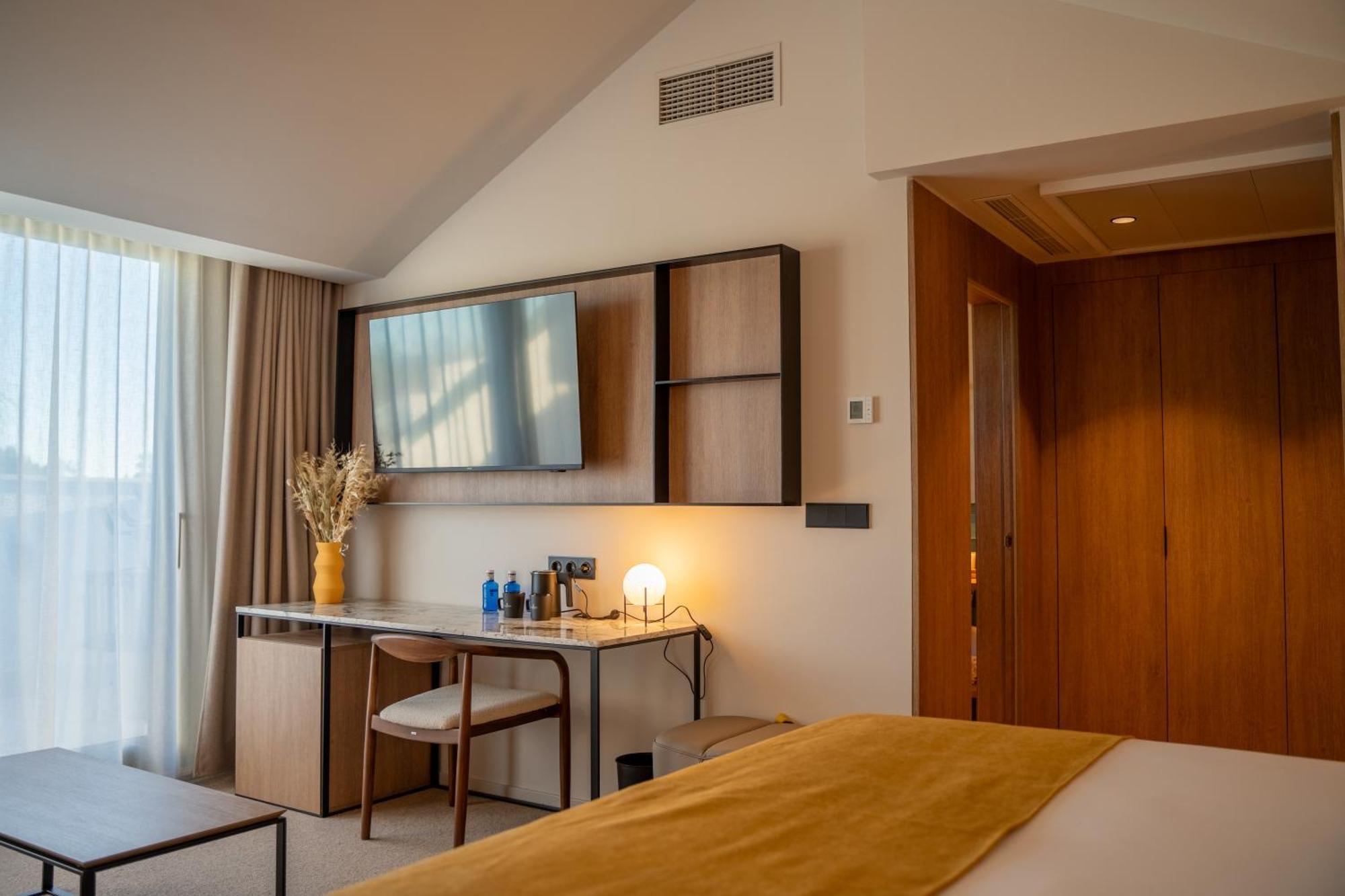 Calderona Wellness Hotel Bétera Екстериор снимка